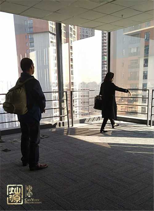 辦公室裝修交談圖 辦公室裝修交談圖