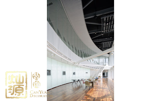 英菲尼迪總部遷日