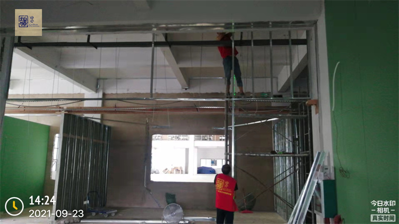 南寧辦公室裝修公司—燦源裝飾施工現(xiàn)場 南寧辦公室裝修公司—燦源裝飾施工現(xiàn)場