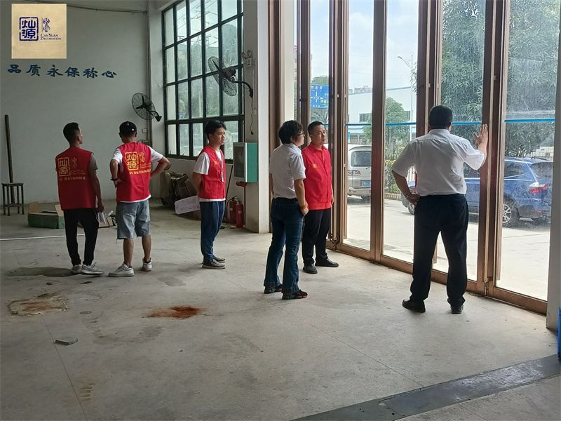 見(jiàn)血誤工不安全！別讓“三無(wú)”南寧裝修公司坑慘了你！