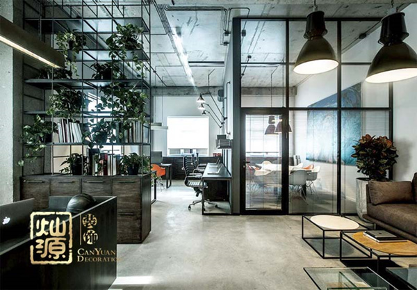 陳總說要考慮成本，盡快完工。我推薦“工業(yè)風(fēng)辦公室設(shè)計裝修”