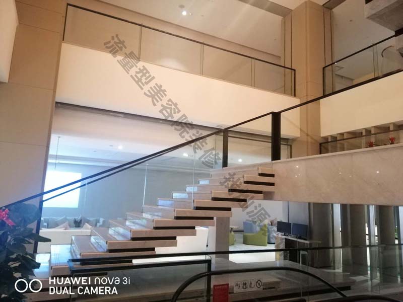 南寧美容院裝修實(shí)景圖&mdash;燦源裝飾